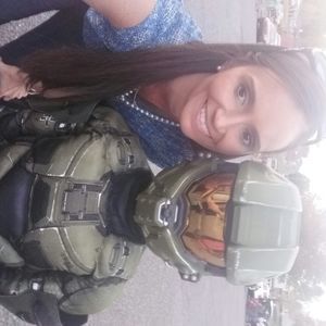 Meet your Posher, Daphne